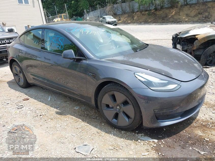 2023 TESLA MODEL 3 REAR-WHEEL DRIVE — фото 1
