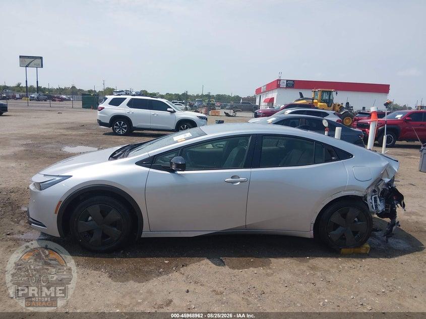 2026 TOYOTA PRIUS LE — фото 14