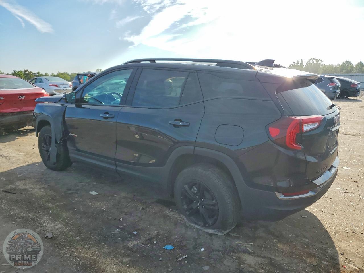2024 GMC TERRAIN — фото 2