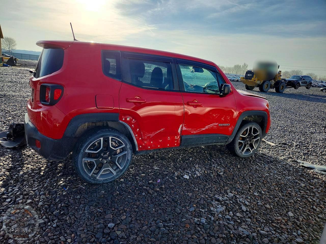 2020 JEEP RENEGADE — фото 3