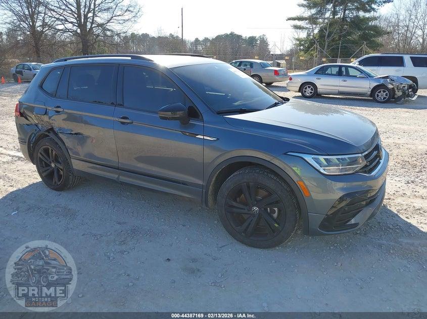 2024 VOLKSWAGEN TIGUAN 2.0T SE R-LINE BLACK — фото 1