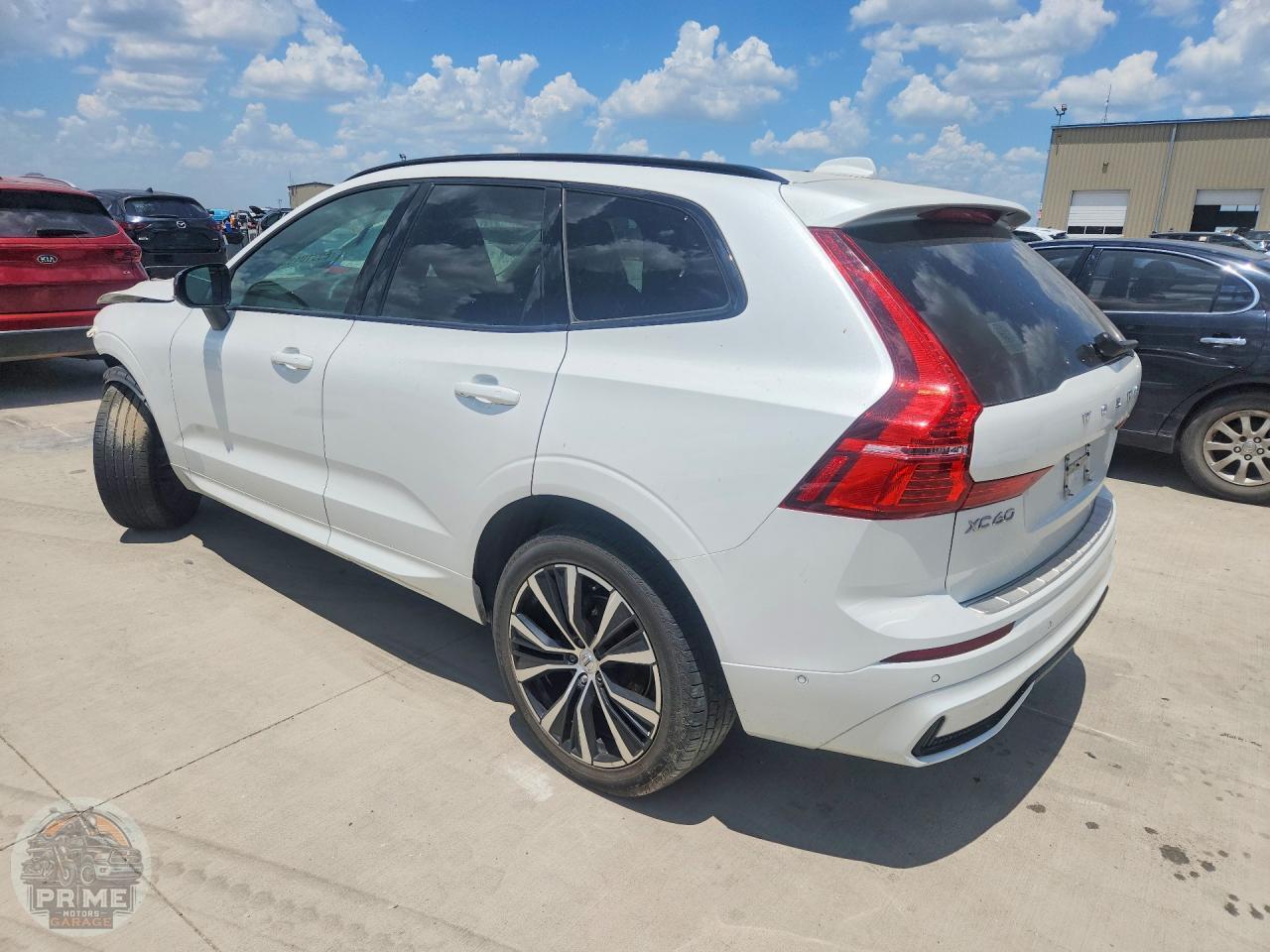 2024 VOLVO XC60 — фото 2