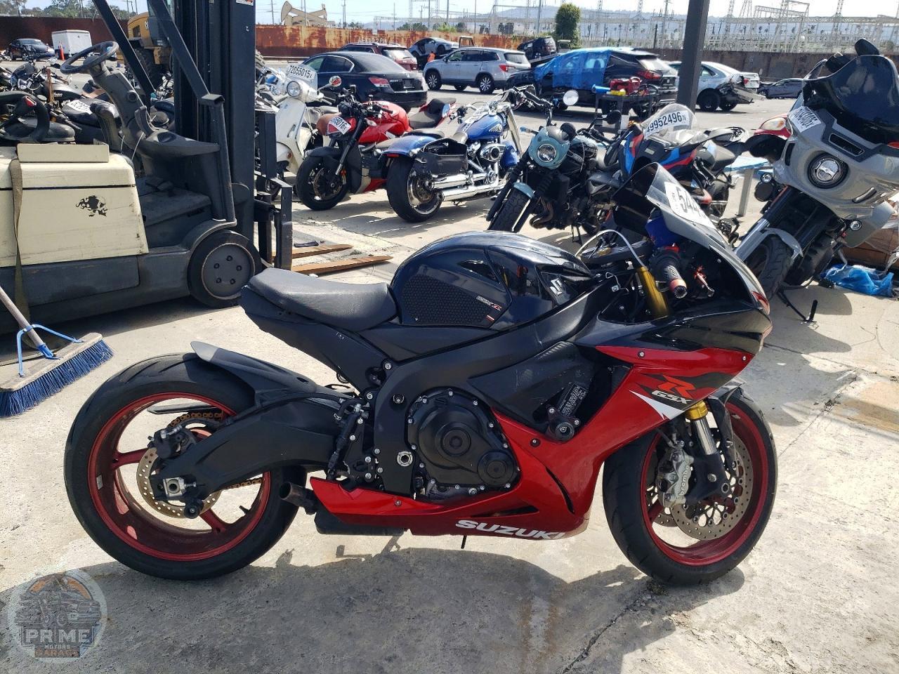 2018 SUZUKI GSX R750 — фото 1