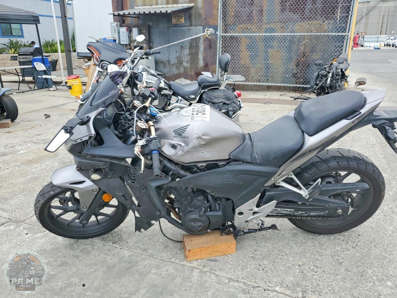 2015 HONDA CBR500 — фото 6