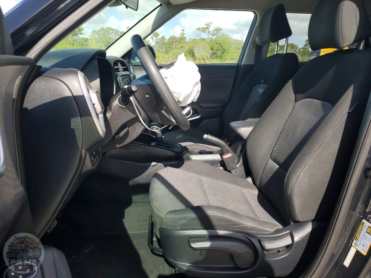 2022 KIA SOUL — фото 7