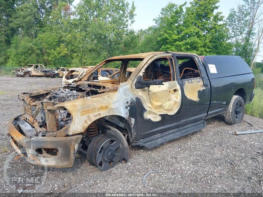 2025 RAM 3500 TRADESMAN  4X4 8' BOX — фото 2