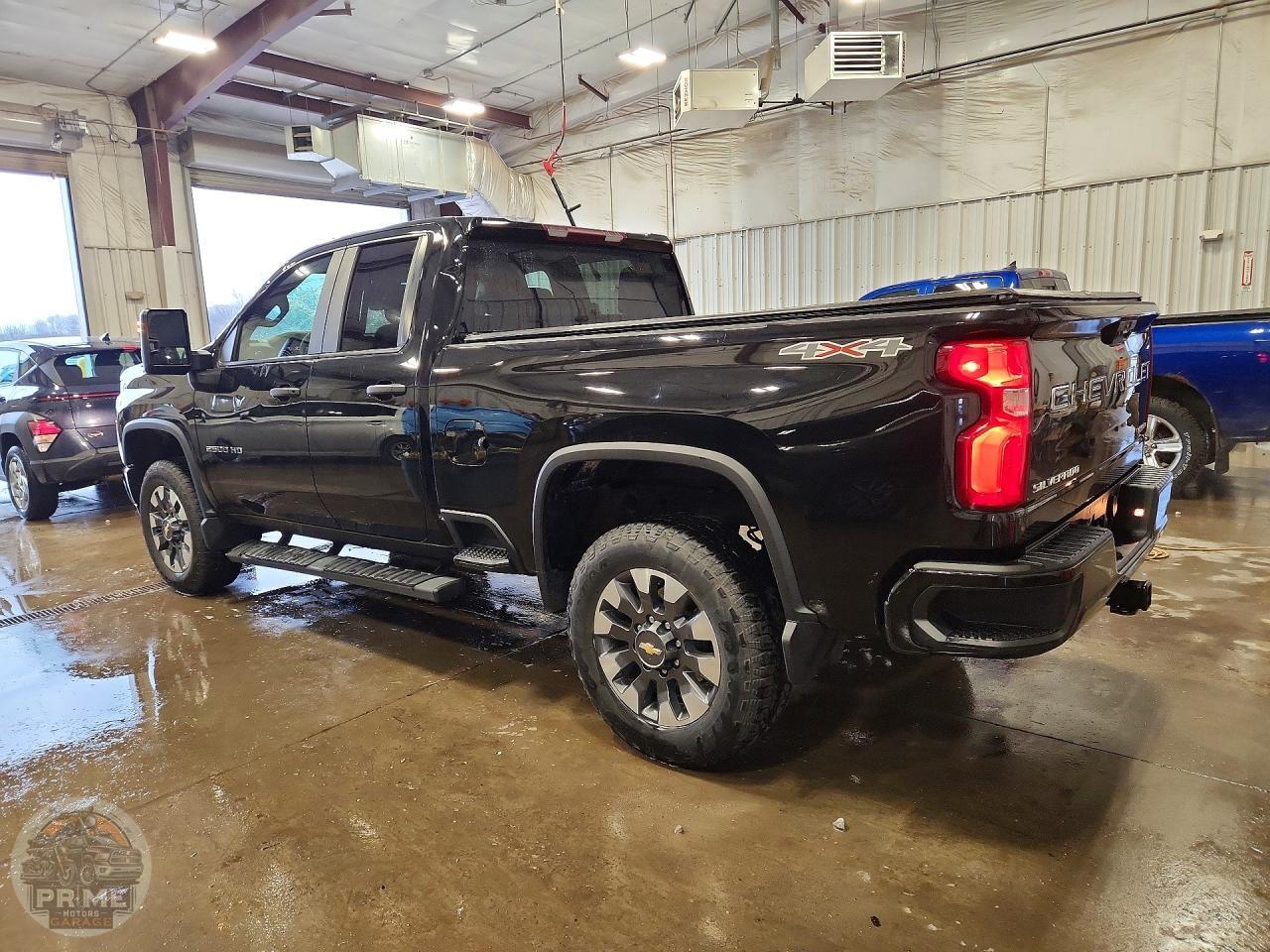 2021 CHEVROLET SILVERADO — фото 2