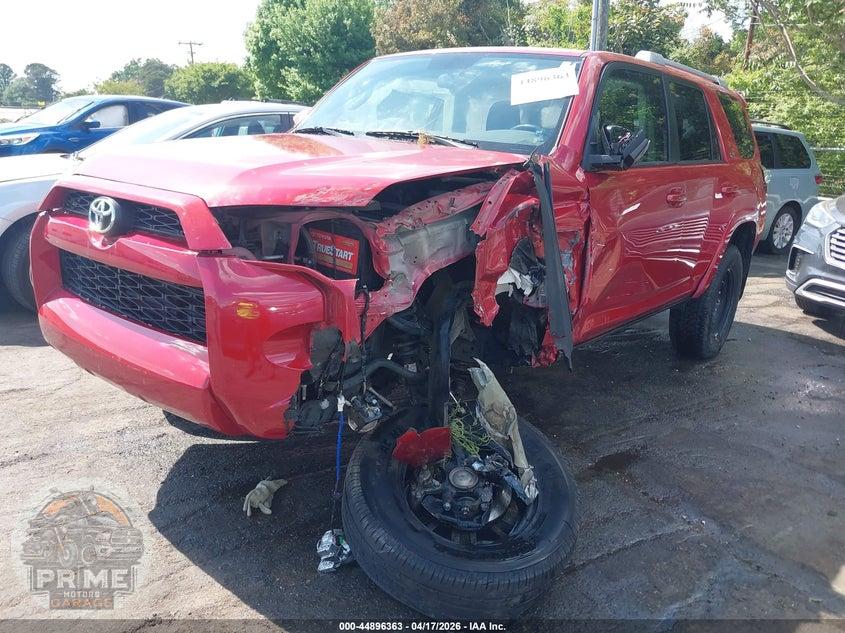 2018 TOYOTA 4RUNNER SR5 — фото 6