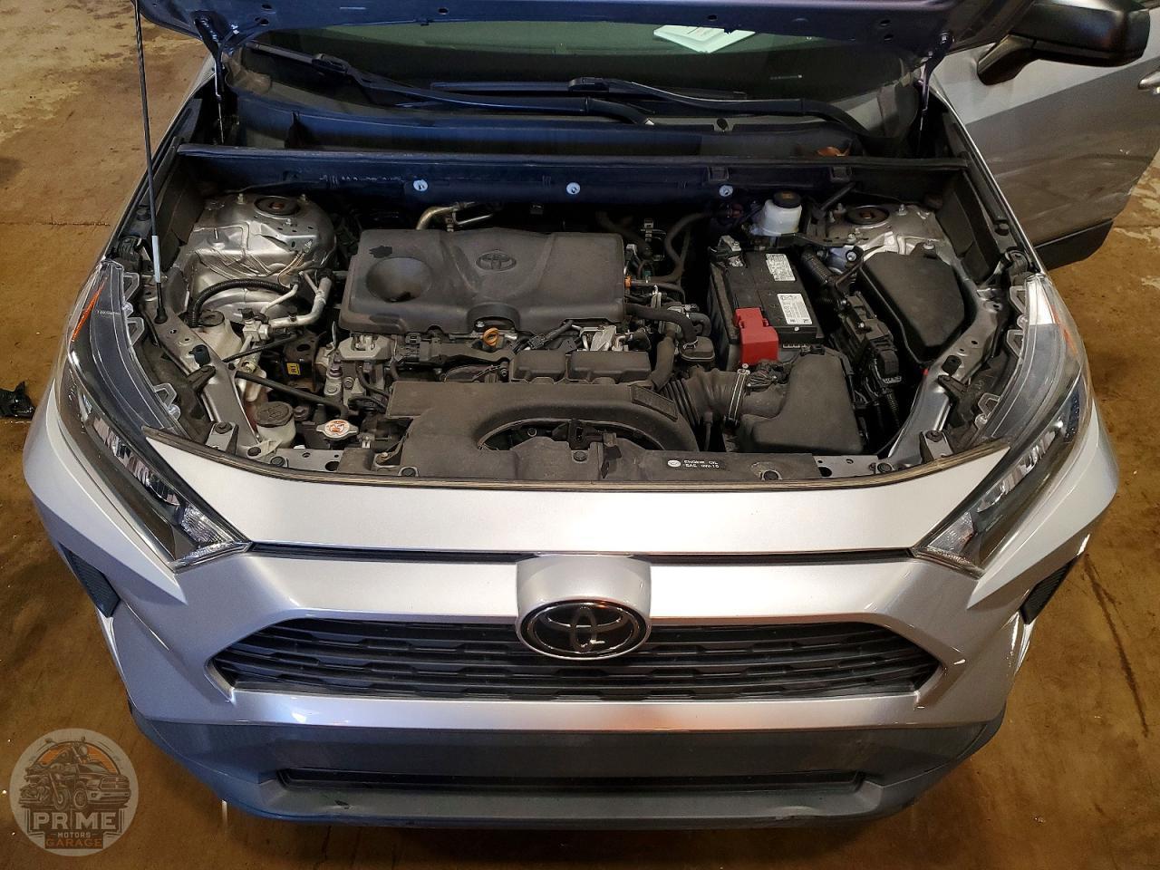 2020 TOYOTA RAV4 — фото 12