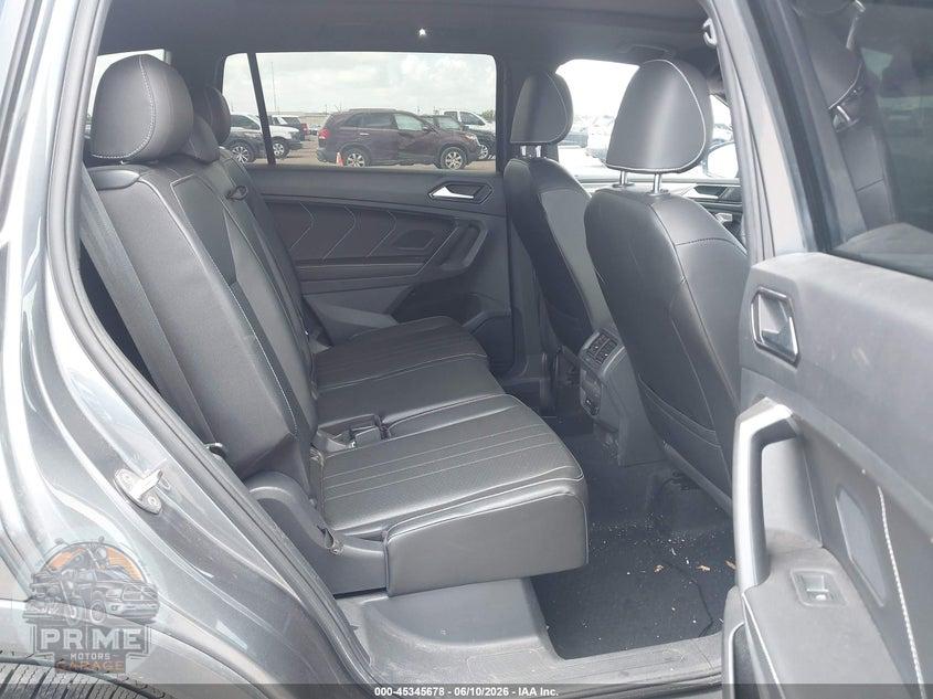 2022 VOLKSWAGEN TIGUAN 2.0T SE R-LINE BLACK — фото 8