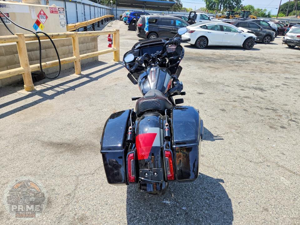 2025 HARLEY-DAVIDSON FLTRXSTSE (CVO ROAD GLIDE ST) — фото 4
