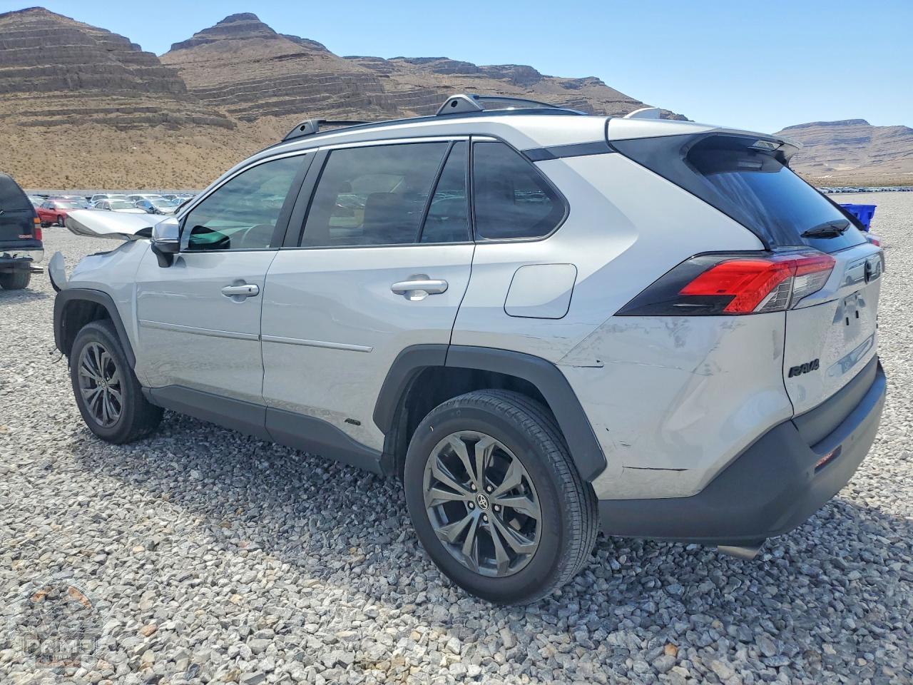 2024 TOYOTA RAV4 — фото 2