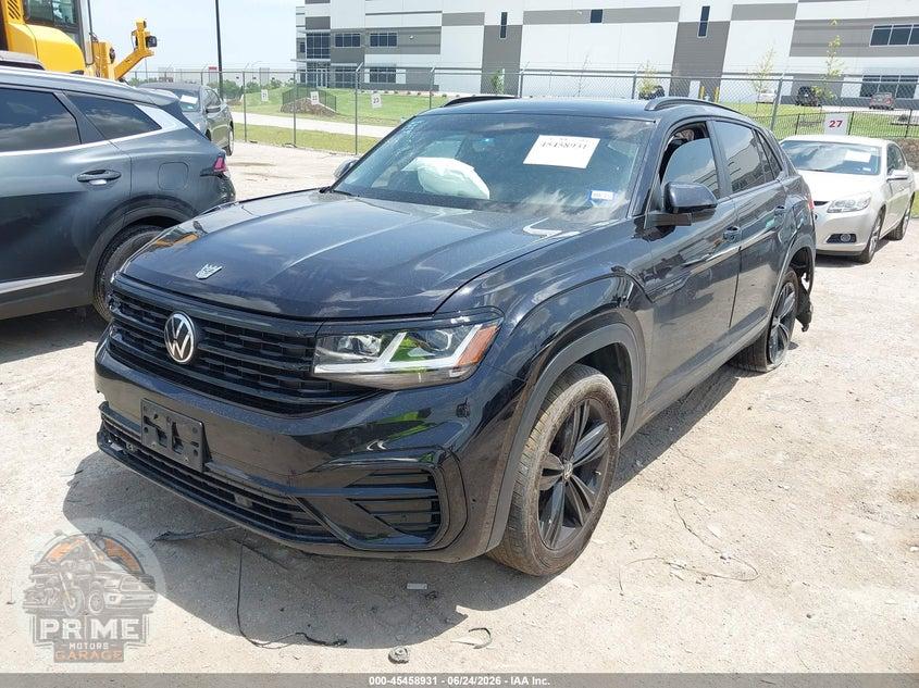 2023 VOLKSWAGEN ATLAS CROSS SPORT 2.0T SEL R-LINE BLACK — фото 2