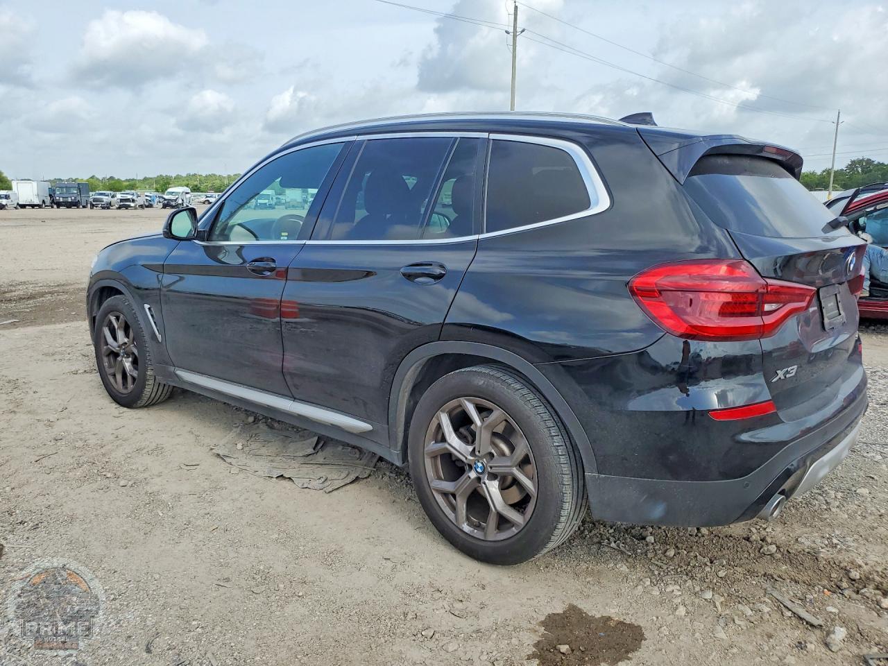 2021 BMW X3 — фото 2