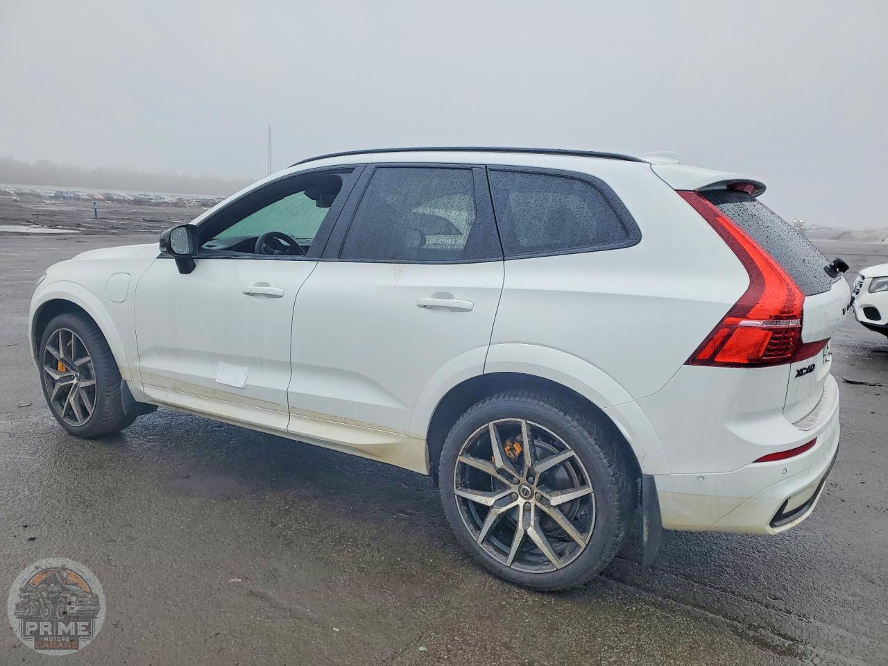 2022 VOLVO XC60 — фото 2