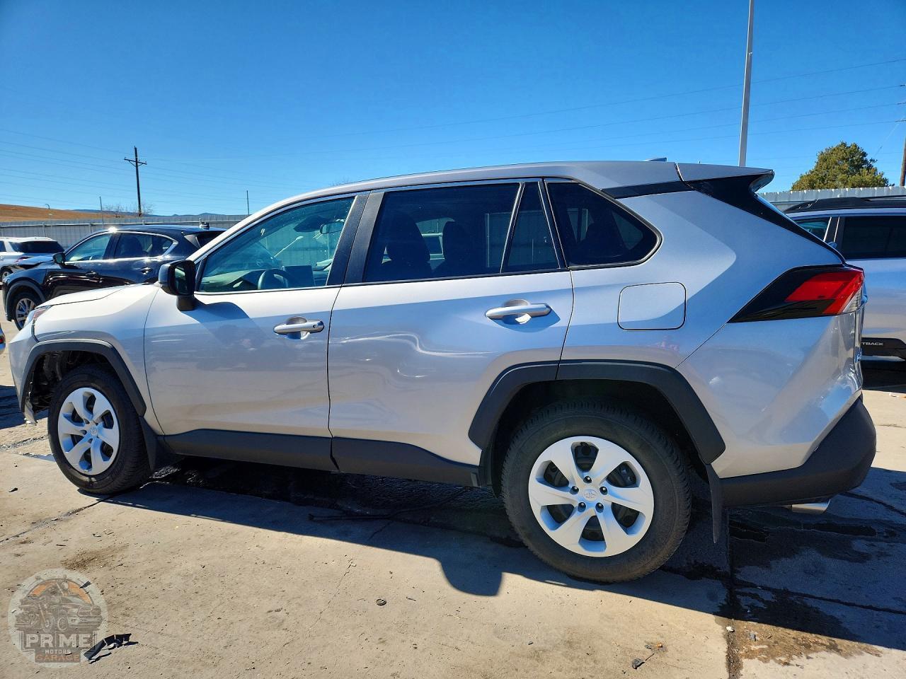 2024 TOYOTA RAV4 — фото 2