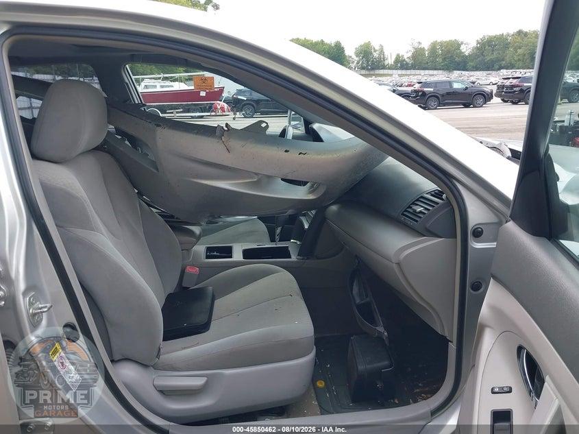 2009 TOYOTA CAMRY HYBRID — фото 5