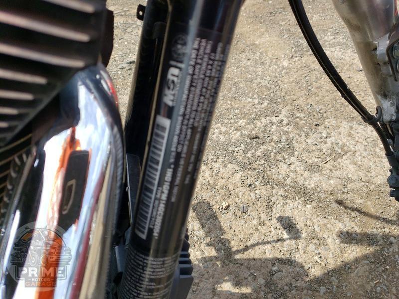 2016 HARLEY-DAVIDSON FXDWG (DYNA WIDE GLIDE) — фото 8