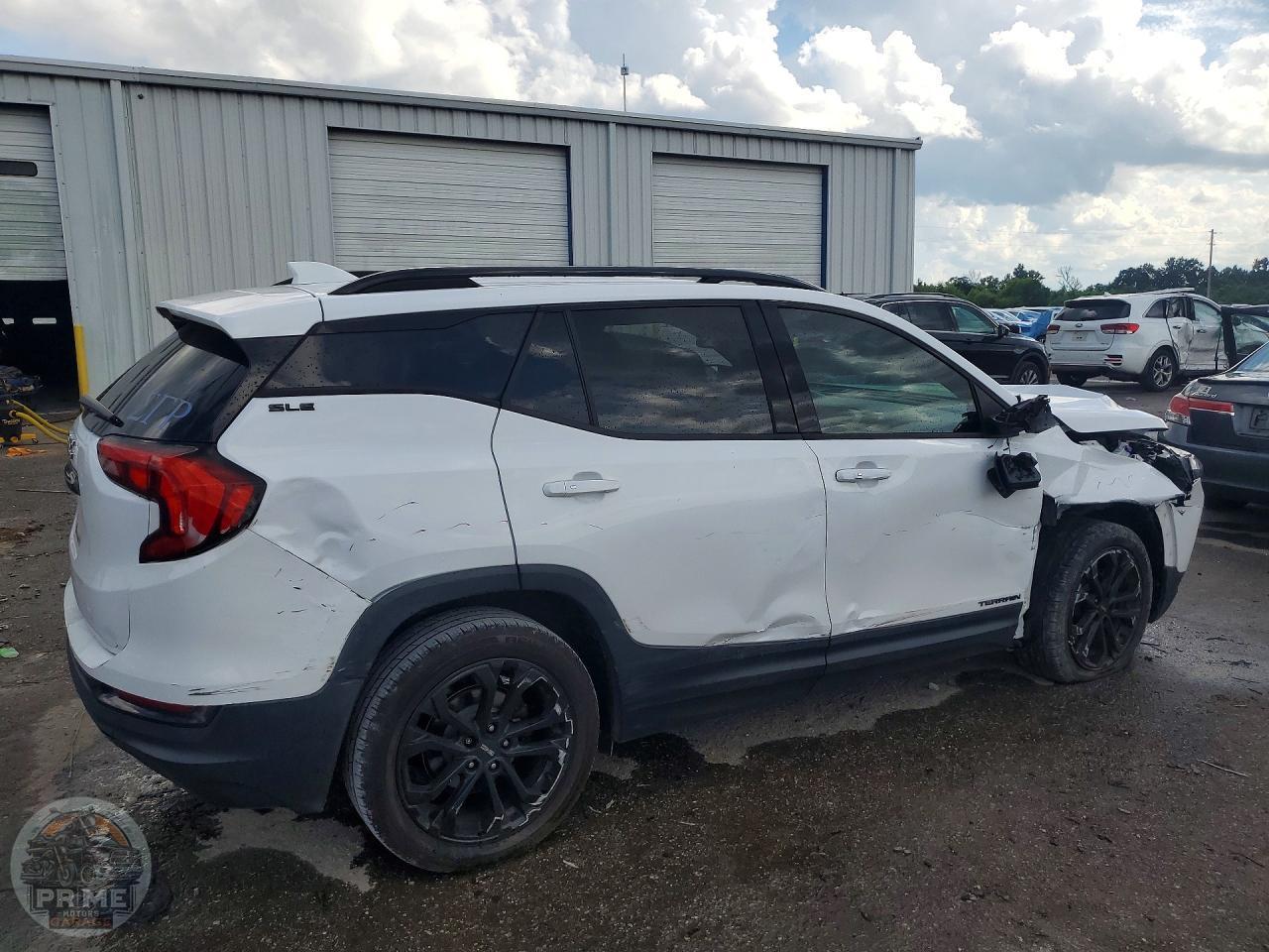 2020 GMC TERRAIN — фото 3