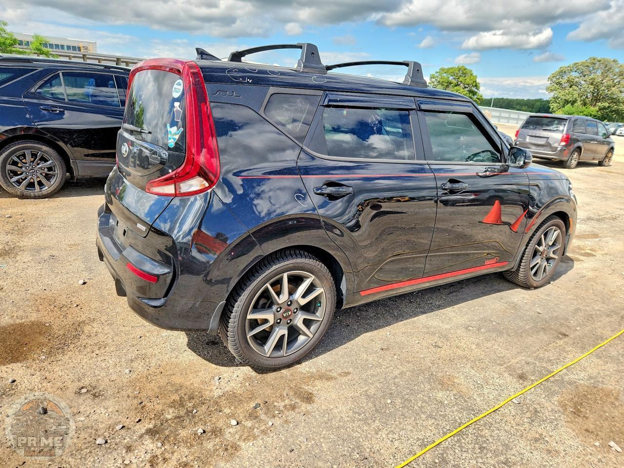 2021 KIA SOUL — фото 3
