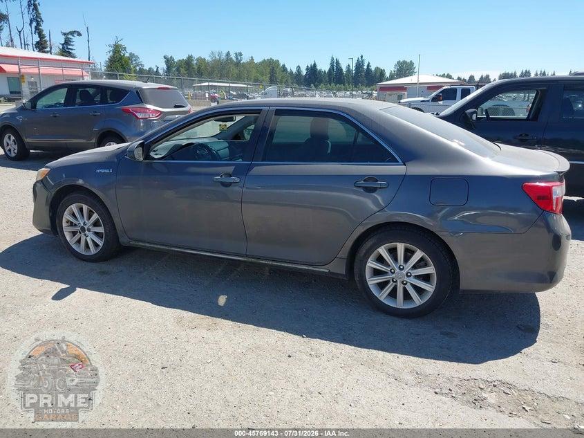 2012 TOYOTA CAMRY HYBRID XLE — фото 14