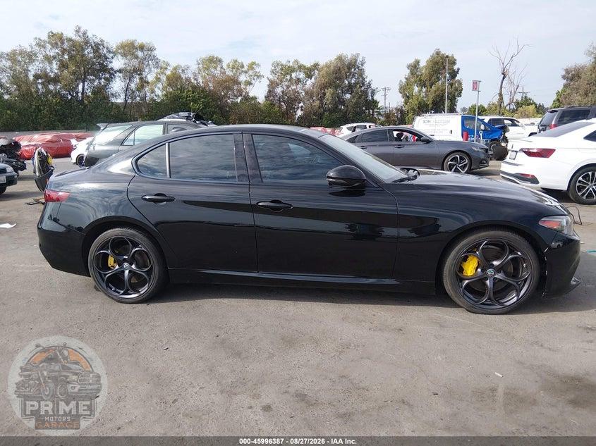 2017 ALFA ROMEO GIULIA TI RWD — фото 13