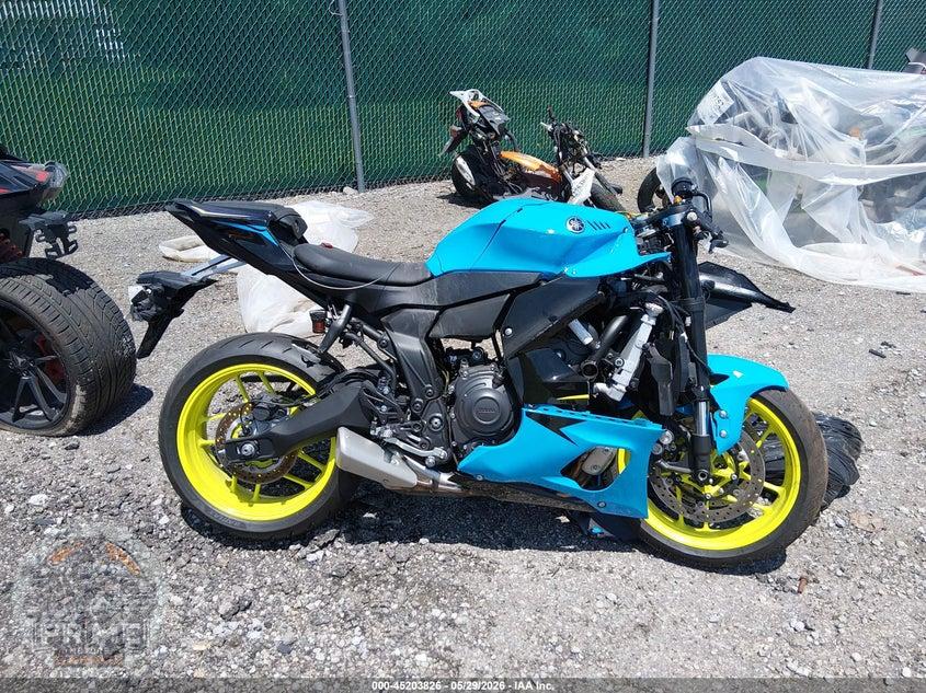 2026 YAMAHA YZFR7 — фото 13