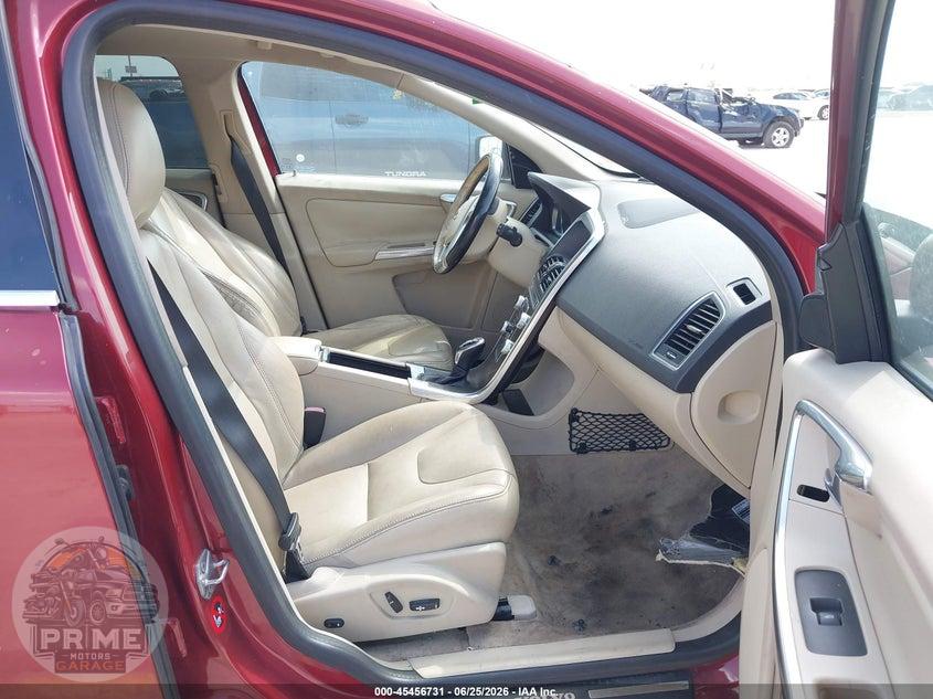 2015 VOLVO XC60 T5 PLATINUM — фото 5