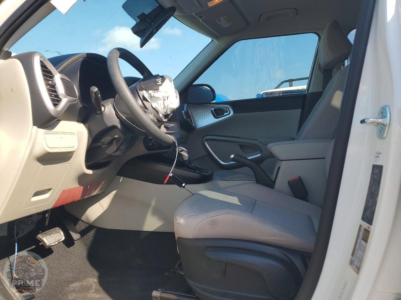2025 KIA SOUL — фото 7