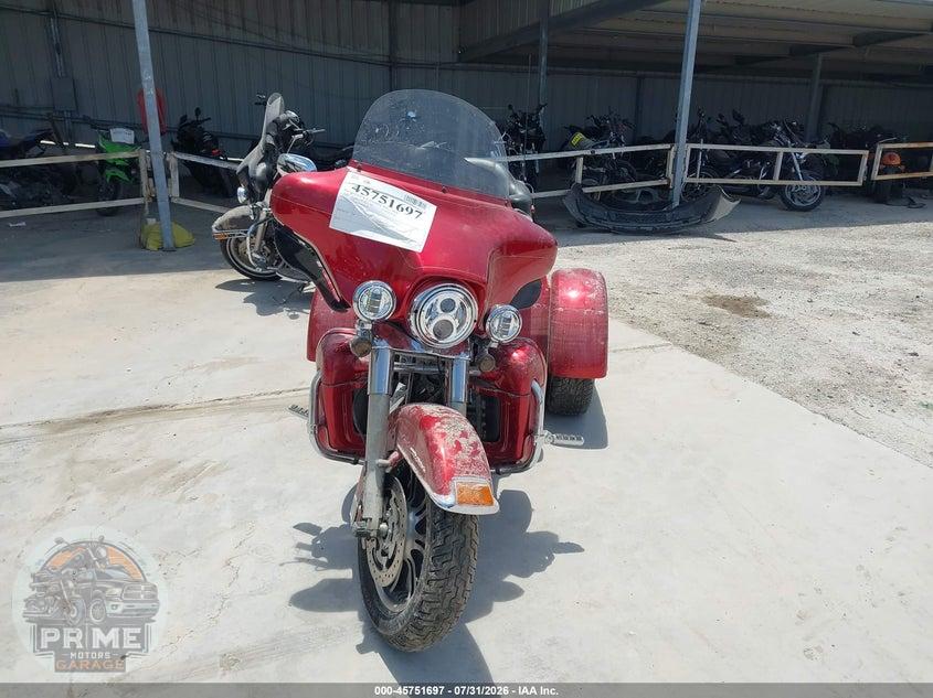2013 HARLEY-DAVIDSON FLHTCUTG (TRI GLIDE ULTRA CLASSIC) TRI GLIDE ULTRA CLASSIC — фото 5