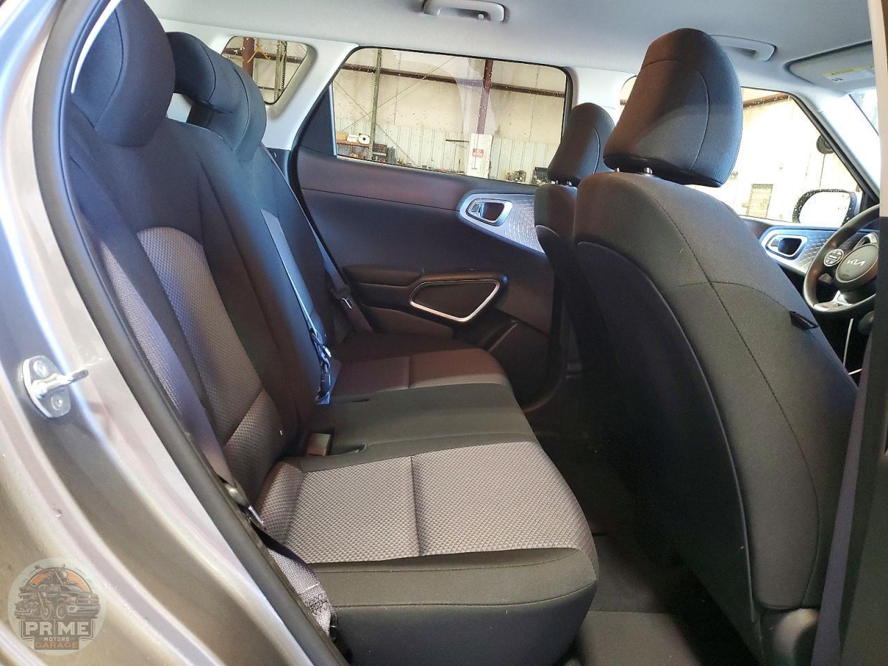 2025 KIA SOUL — фото 10