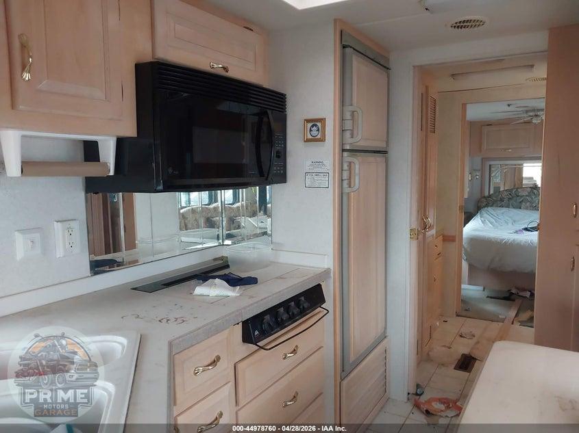 2000 SPARTAN MOTORS MOTORHOME 4VZ — фото 13