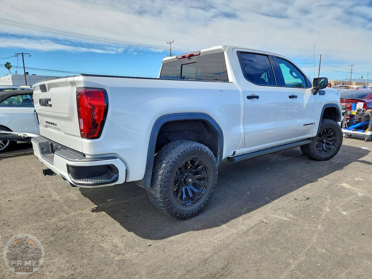 2021 GMC SIERRA — фото 3