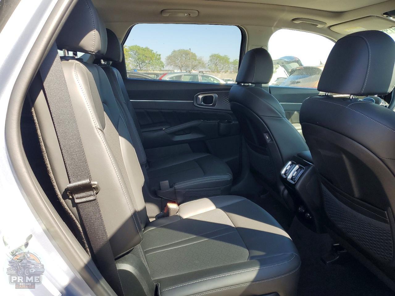 2023 KIA SORENTO — фото 11