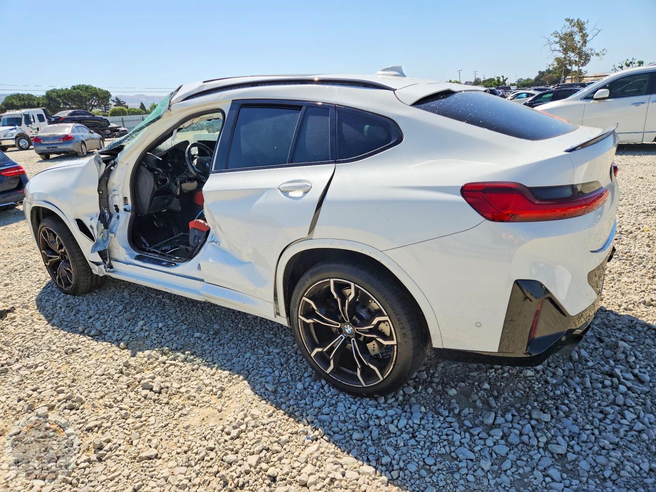 2024 BMW X4 — фото 2