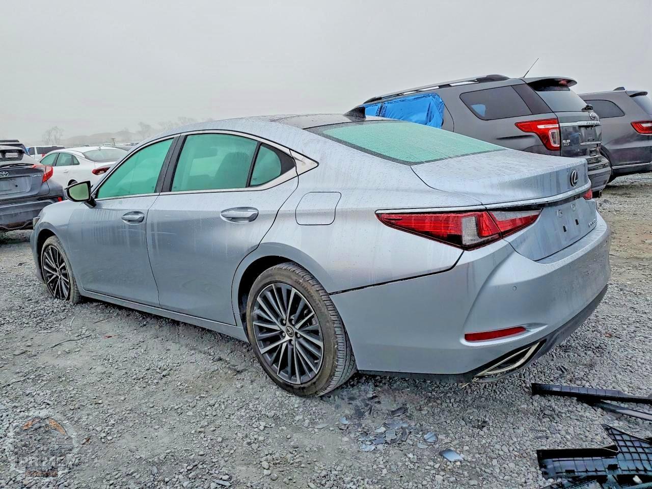 2022 LEXUS ES — фото 2
