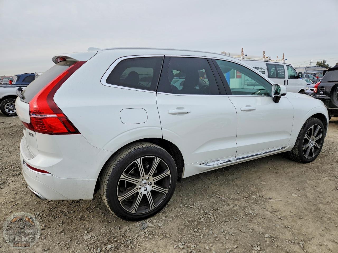 2020 VOLVO XC60 — фото 3