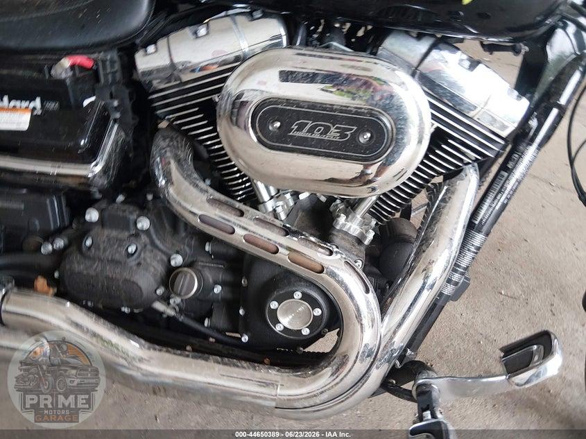 2017 HARLEY-DAVIDSON FXDWG (DYNA WIDE GLIDE) DYNA WIDE GLIDE — фото 8