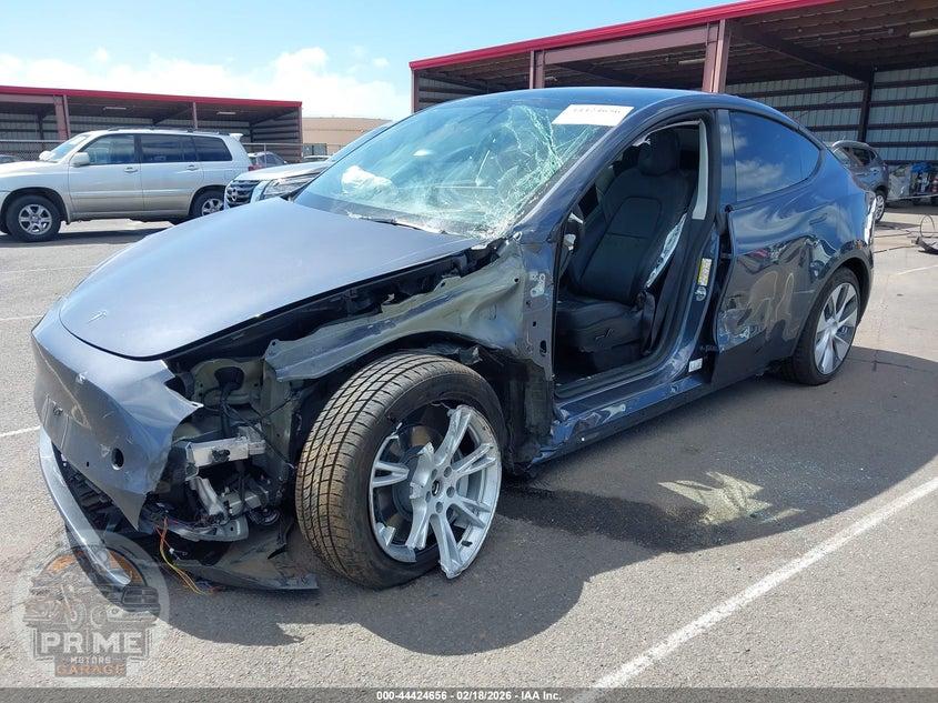 2022 TESLA MODEL Y LONG RANGE DUAL MOTOR ALL-WHEEL DRIVE — фото 6