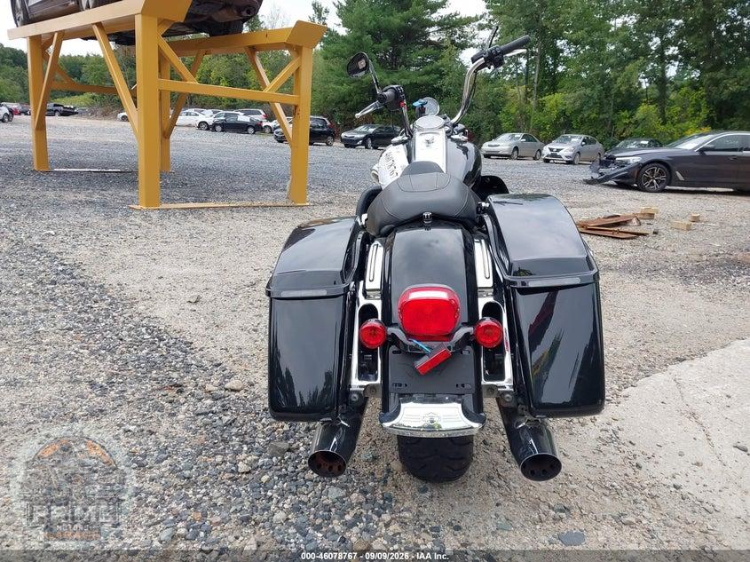 2017 HARLEY-DAVIDSON FLHP (POLICE ROAD KING) POLICE ROAD KING — фото 6