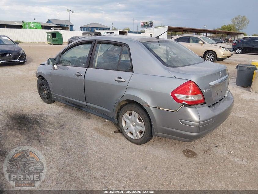2010 NISSAN VERSA 1.8S — фото 3
