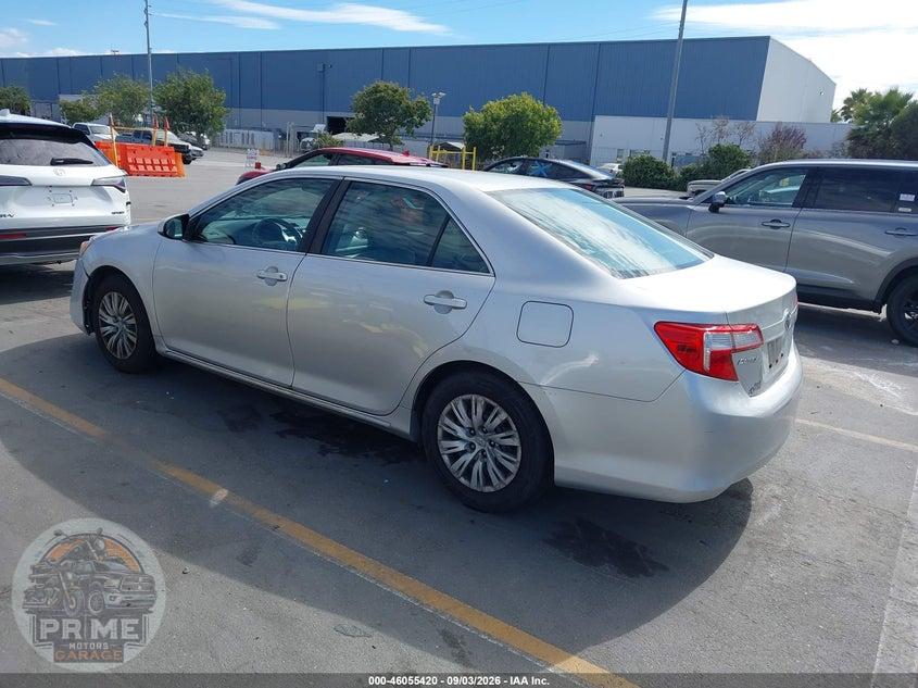 2014 TOYOTA CAMRY LE — фото 3