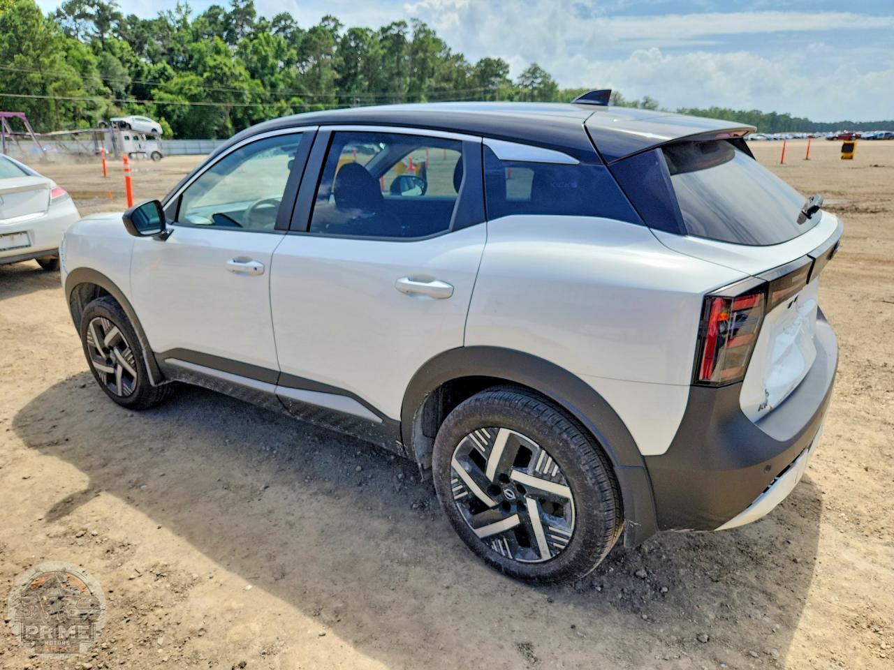 2025 NISSAN KICKS — фото 2