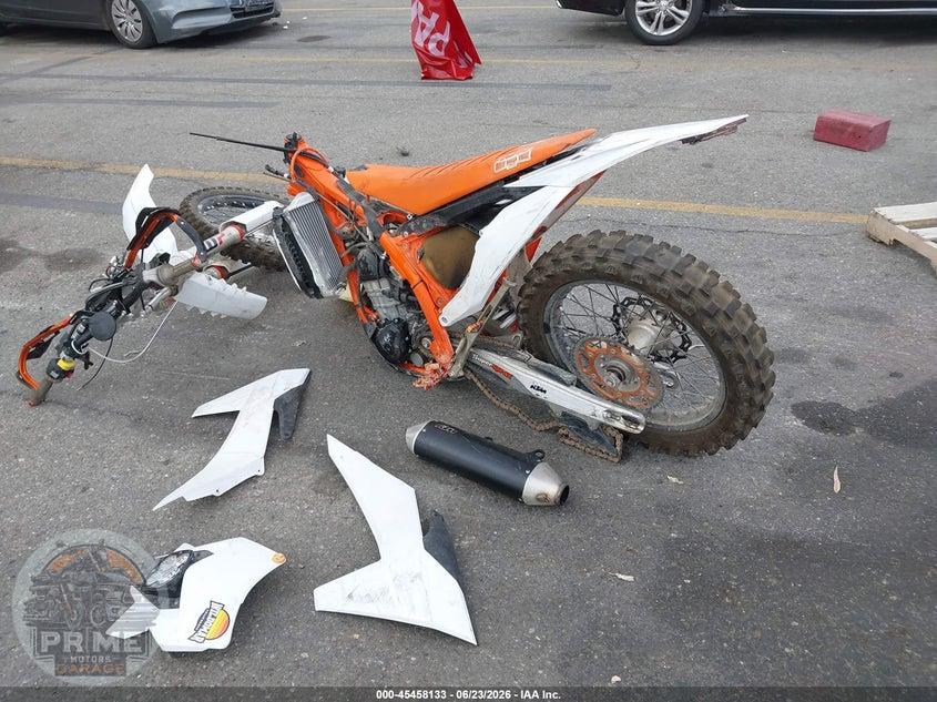 2025 KTM 500 EXC-F/XW-F/EXC-F SIX DAYS — фото 3