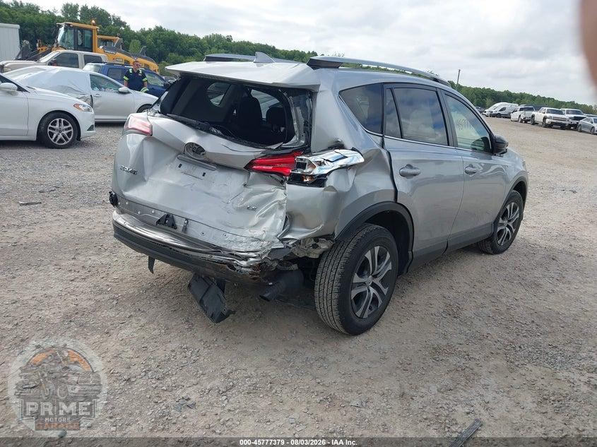 2018 TOYOTA RAV4 LE — фото 4