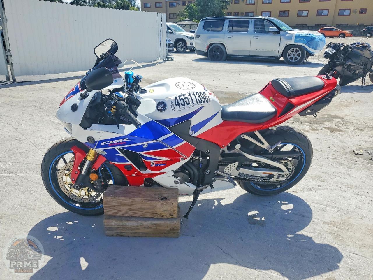 2013 HONDA CBR600 — фото 3