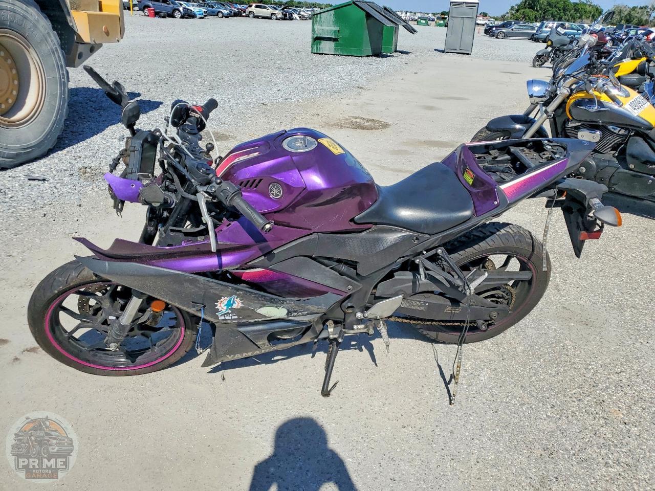 2023 YAMAHA YZFR3 — фото 3