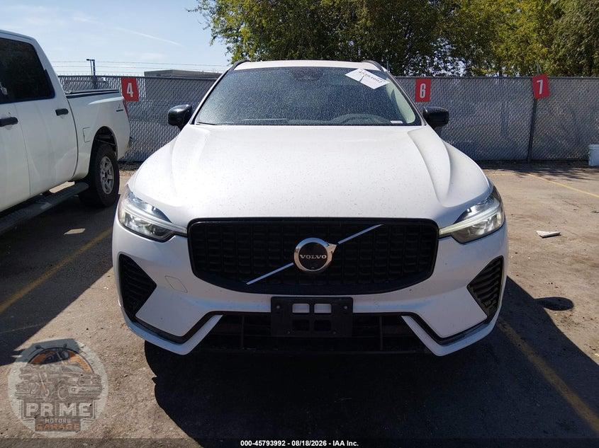 2024 VOLVO XC60 B5 PLUS DARK THEME — фото 12