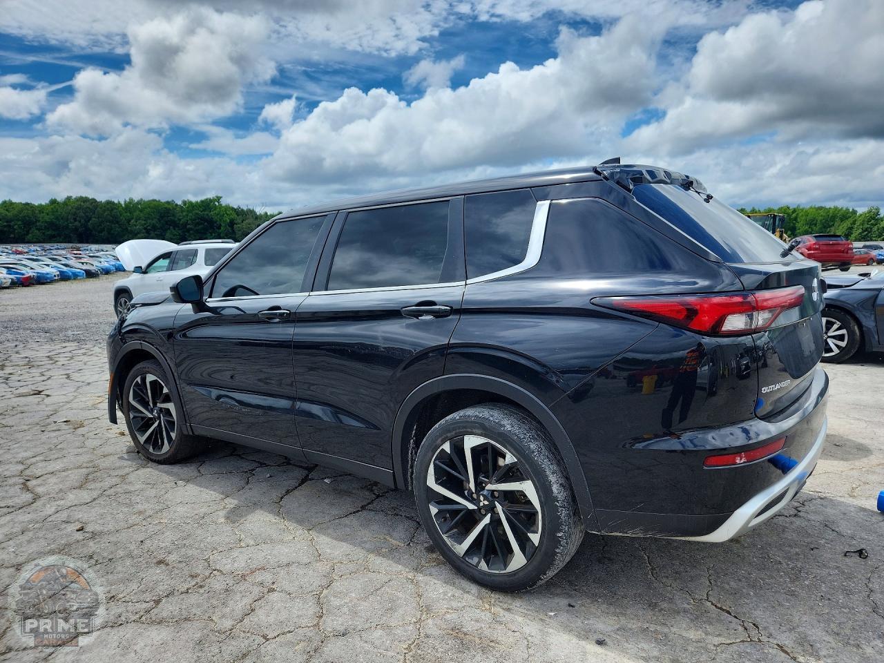2022 MITSUBISHI OUTLANDER — фото 2