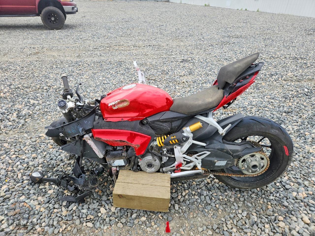 2025 DUCATI PANIGALE — фото 3